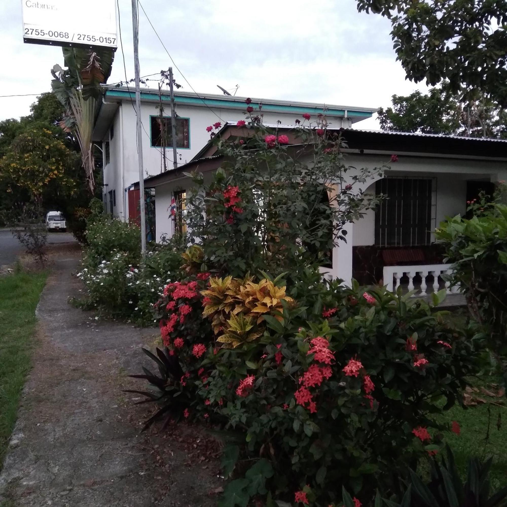 Cabinas Smith Cahuita Room photo